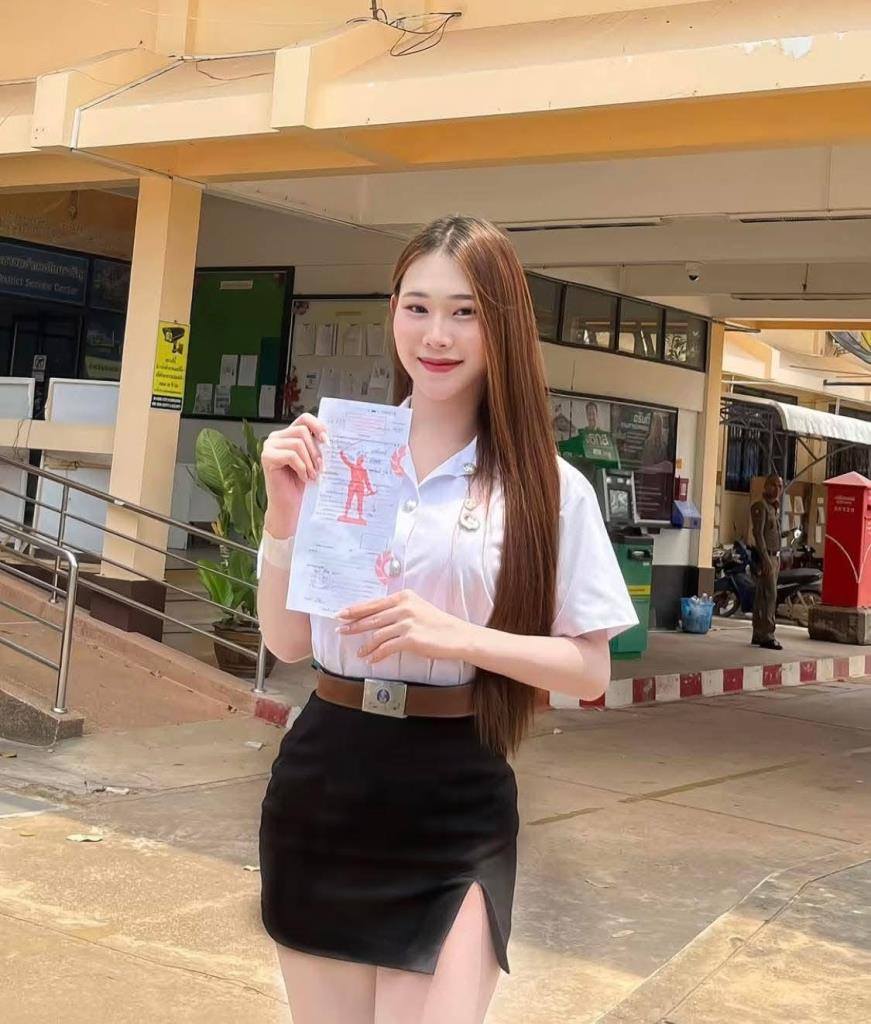 徵兵抽籤日「大群SSR正妹報到」成選美現場!真身真相大翻轉…全網驚:看不出來