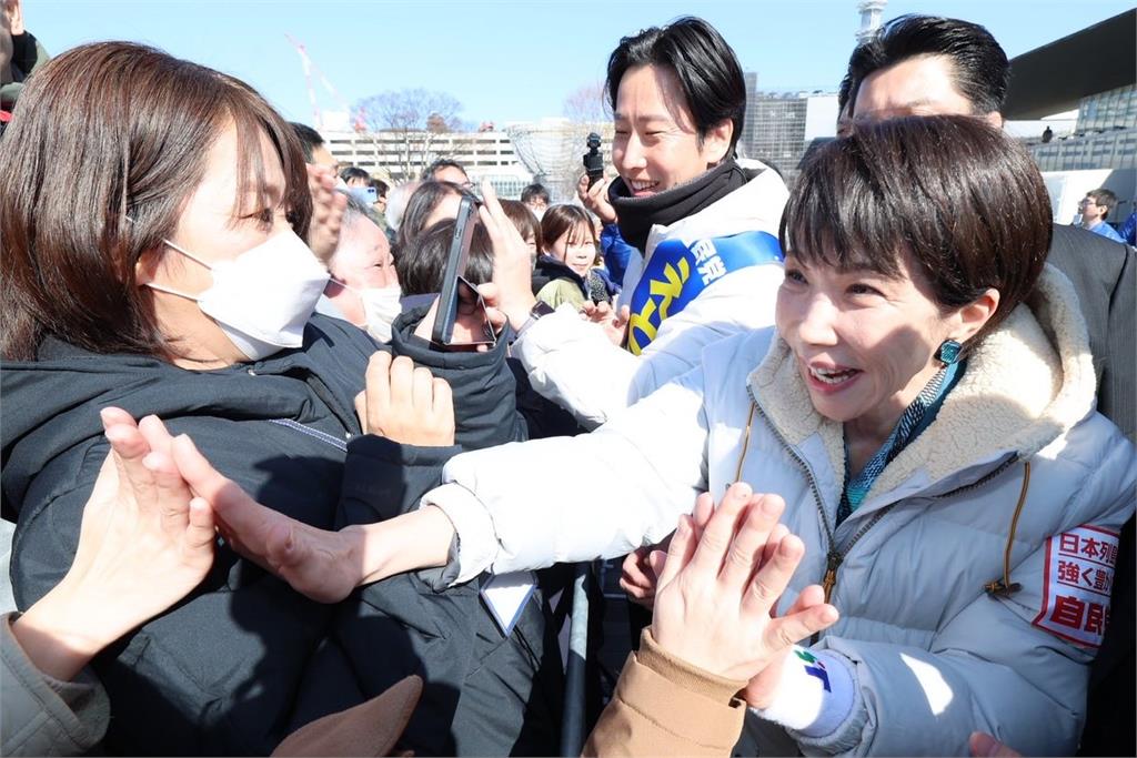 高市早苗從不被看好到「輾壓勝利」！韓媒分析「4大關鍵」：打動選民