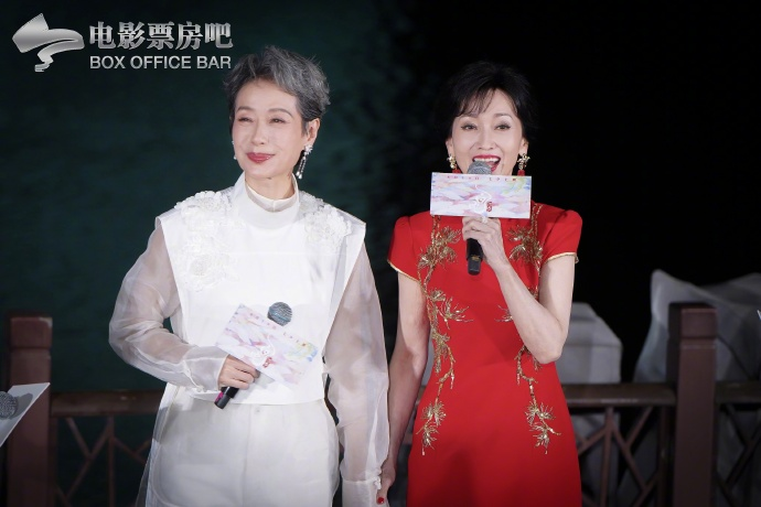 《新白娘子》「仙白CP」年紀加起來已130歲!牽手美照閃瞎網友