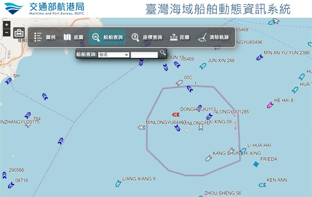 快新聞／中國籍漁船自己翻覆「2人下落不明」　海巡署：準備潛水人員赴船艙搜救