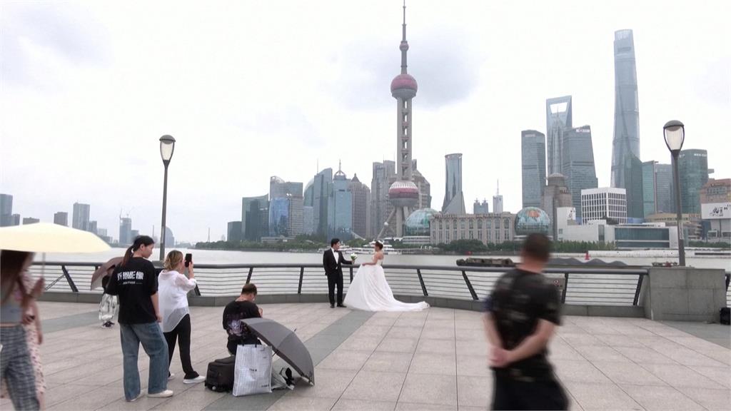經濟不振不婚不生　中國去年僅680萬對新人