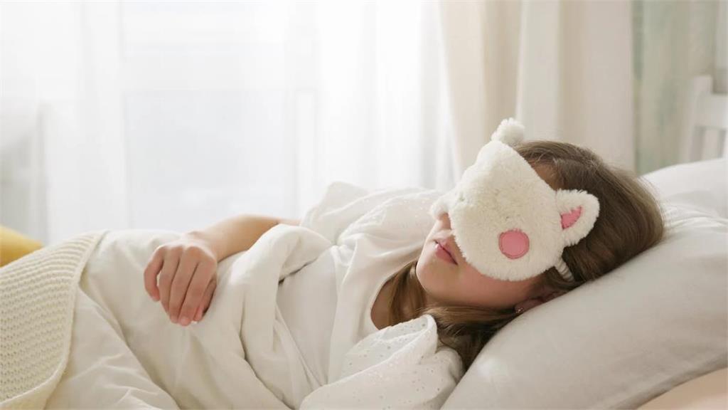 睡眠比學業重要!超狂媽群組放話「孩子不上第一節課」老師反嗆:不用來了