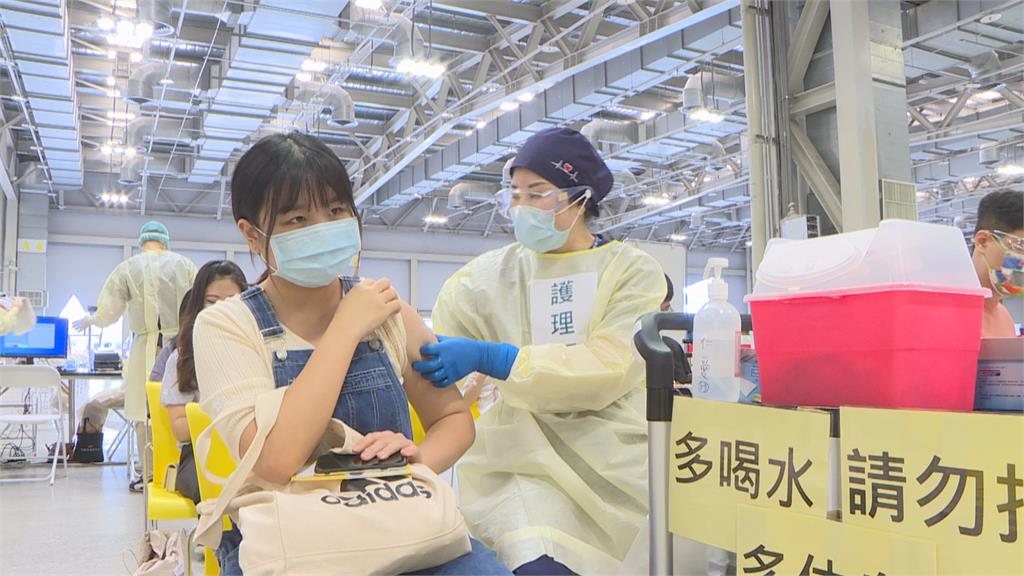 老師有疫苗打了! 教育部配發4.2萬劑高中以下教職員施打