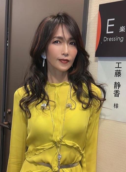 《甄嬛》皇后曬「素顏照」意外撞臉工藤靜香 臉暴瘦網心疼:霸氣全失