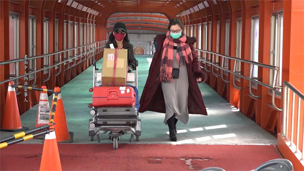 演哪齣?中國突遣返13台詐騙犯 陸委會:中方有通知、但慢了點