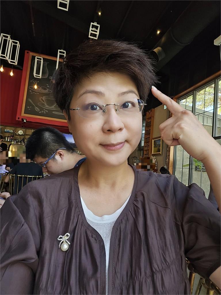 學生合照賴清德遭小草嗆「青鳥培育所」!學者「347字」嘆:台灣被滲透分化