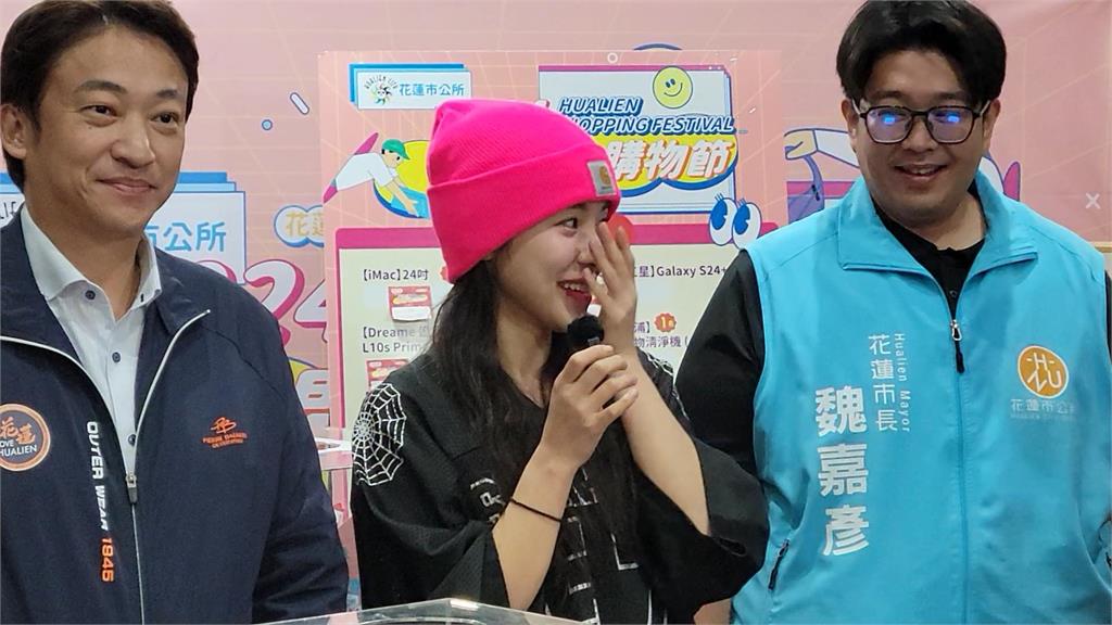 造勢合體無黨籍張峻！　蕭美琴喊話「一起為花蓮加油」