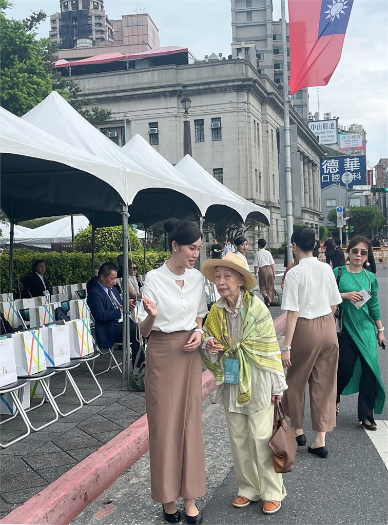 【淡江傳真】淡江親善大使首次擔任520總統就職禮賓接待