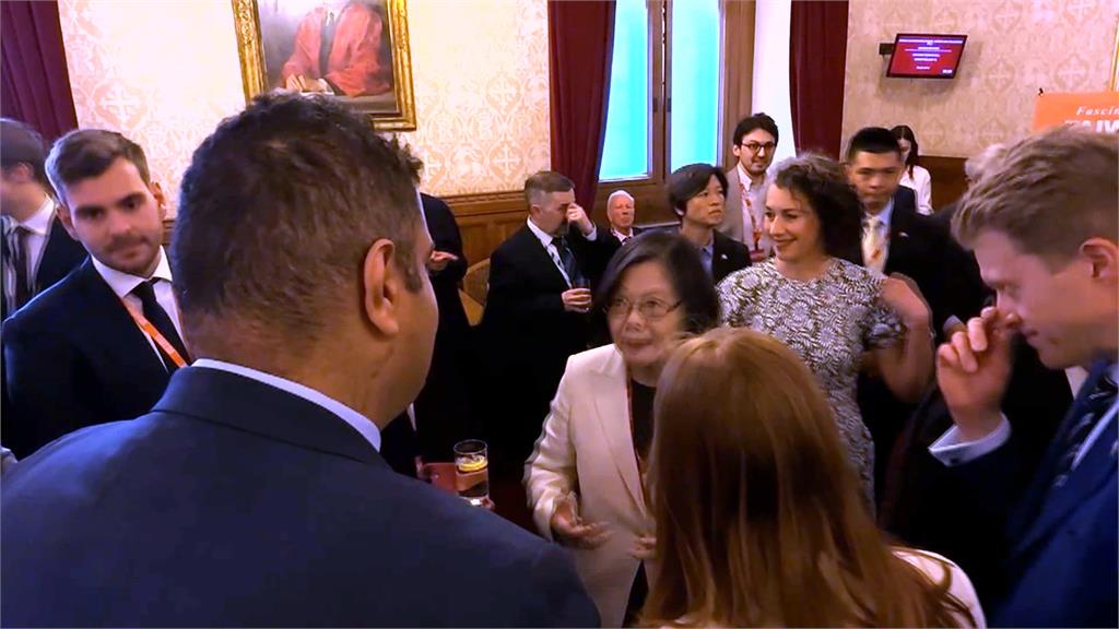 蔡英文赴英國國會演說 呼籲台英團結守護自由民主