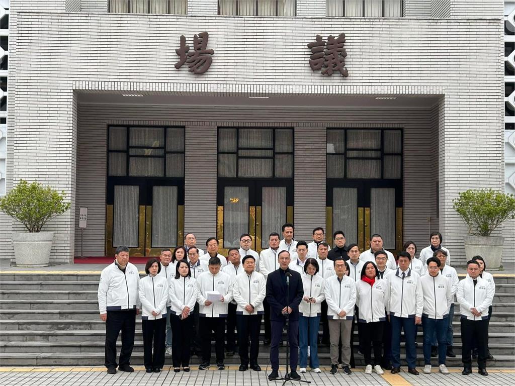 罷免潮讓藍委們瑟瑟發抖?「1合照超不尋常」他分析:傅崐萁搞砸了