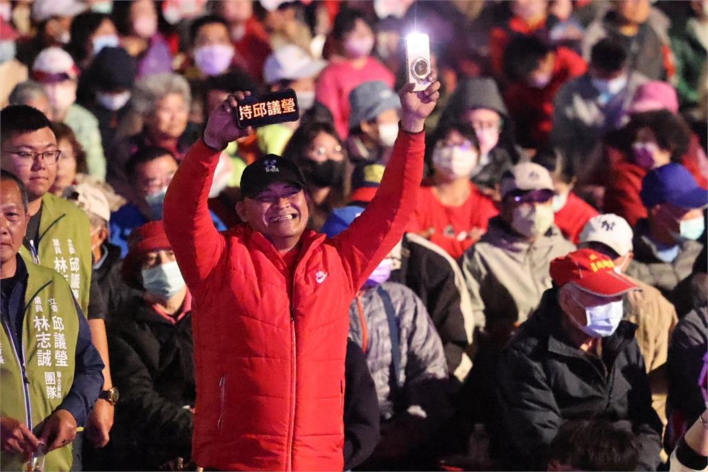 快新聞／抗癌重生拚高雄市長！初選造勢萬人集結　邱議瑩振奮喊：我準備好了