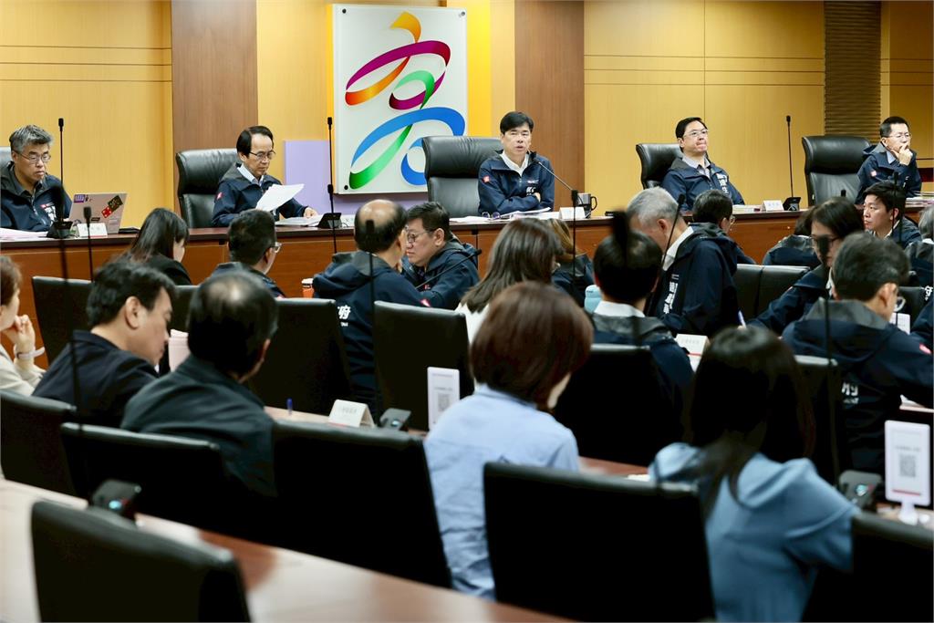 快新聞／緊緊緊！ 春節收假續拚市政　陳其邁：服務沒假期、市政不鬆懈