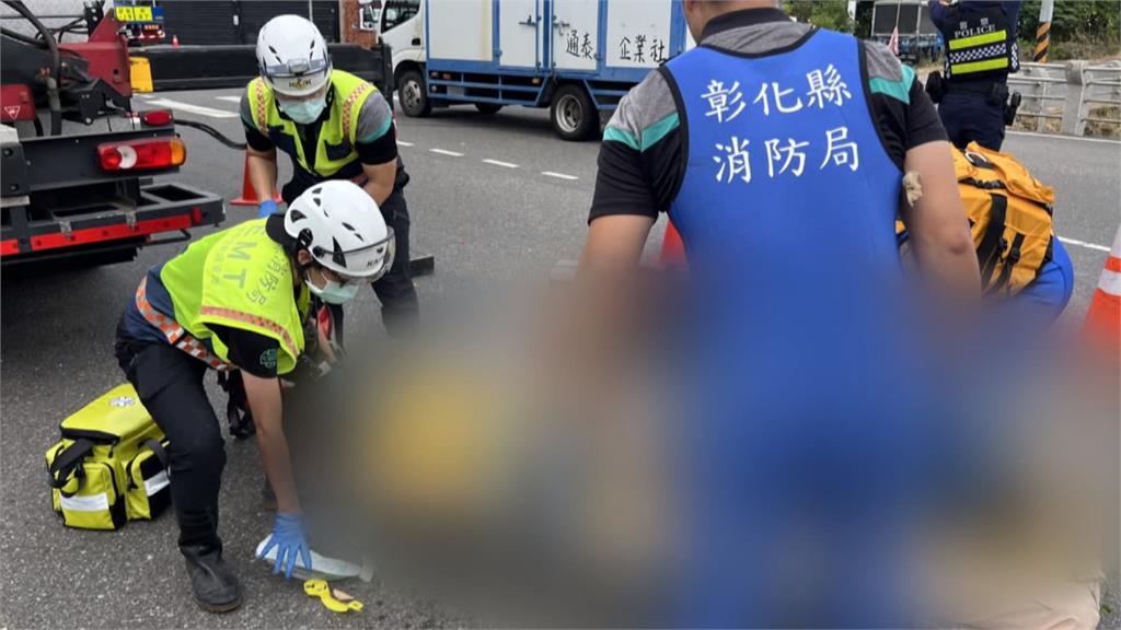 驚險!彰化婦人疑失足墜圳溝夫跳水搶救 雙雙溺水