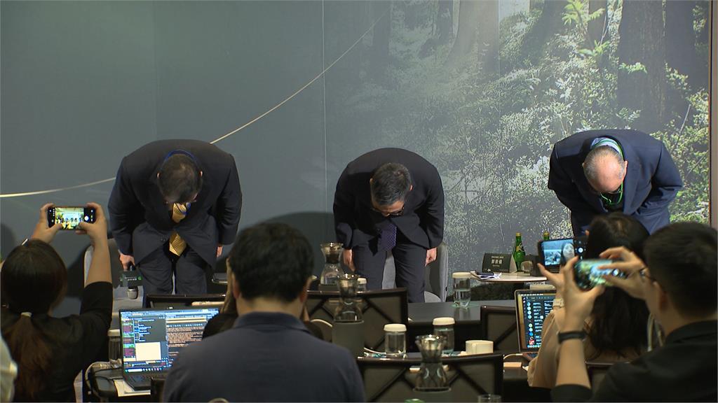 國泰內控風波延燒！　總座李長庚鞠躬致歉