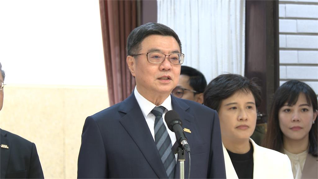 藍推「反廢死、反戒嚴」公投　卓揆：暗室找不存在的黑貓