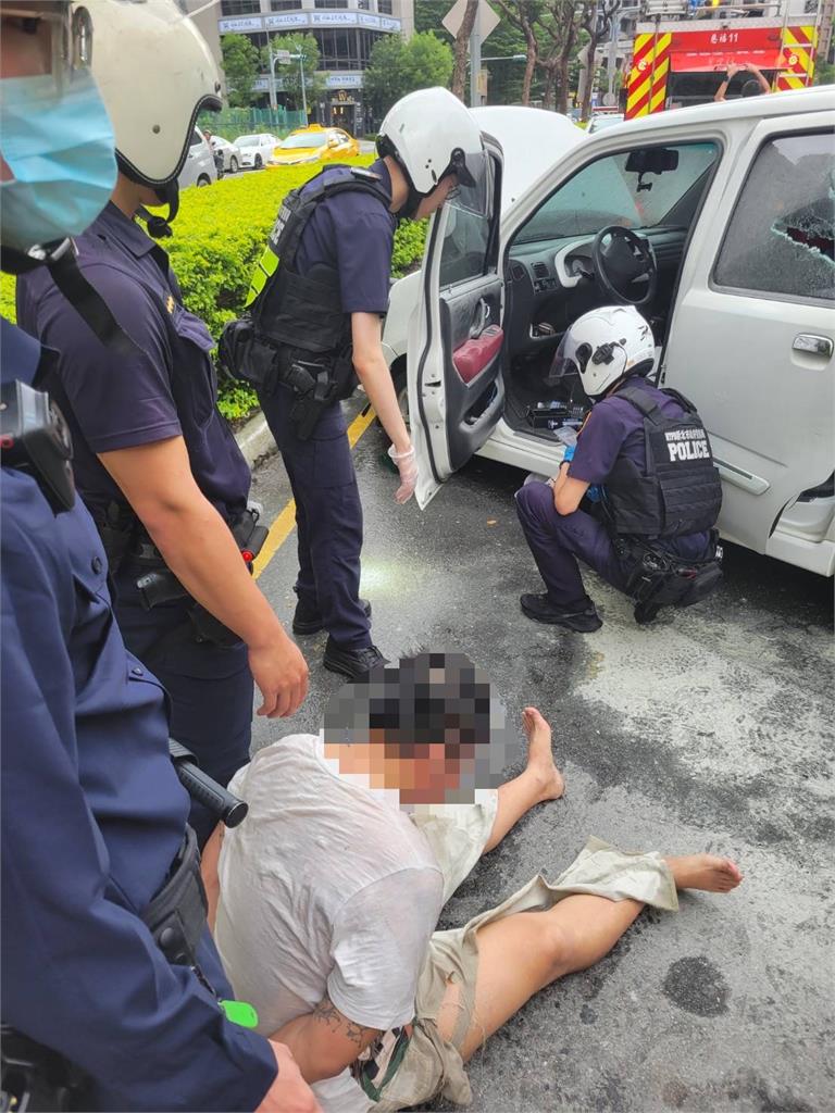 快新聞／「6條通」犯嫌拒檢還衝撞員警　遭開槍逮捕「狼狽畫面曝」