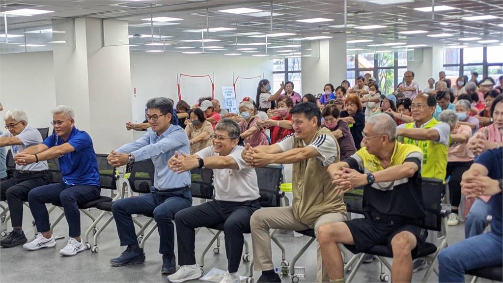 綜合／揮出新活力！全民運動署攜手國衛院推廣匹克球 引導樂齡運動新風潮