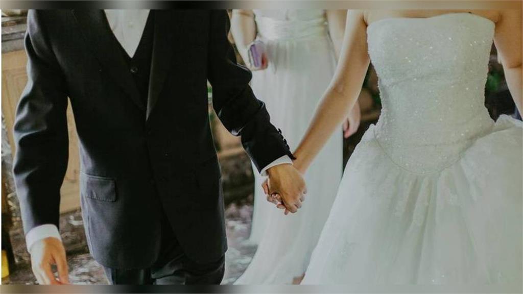 婚宴包3600!新人嗆「妳包太少」一桌3萬起跳 全場噴:有夠難看