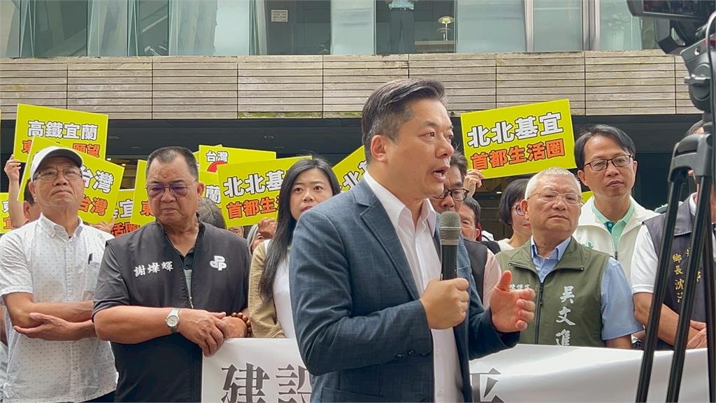 快新聞/不容外界貼不需發展標籤 逾400名宜蘭鄉親齊聚環境部爭高鐵