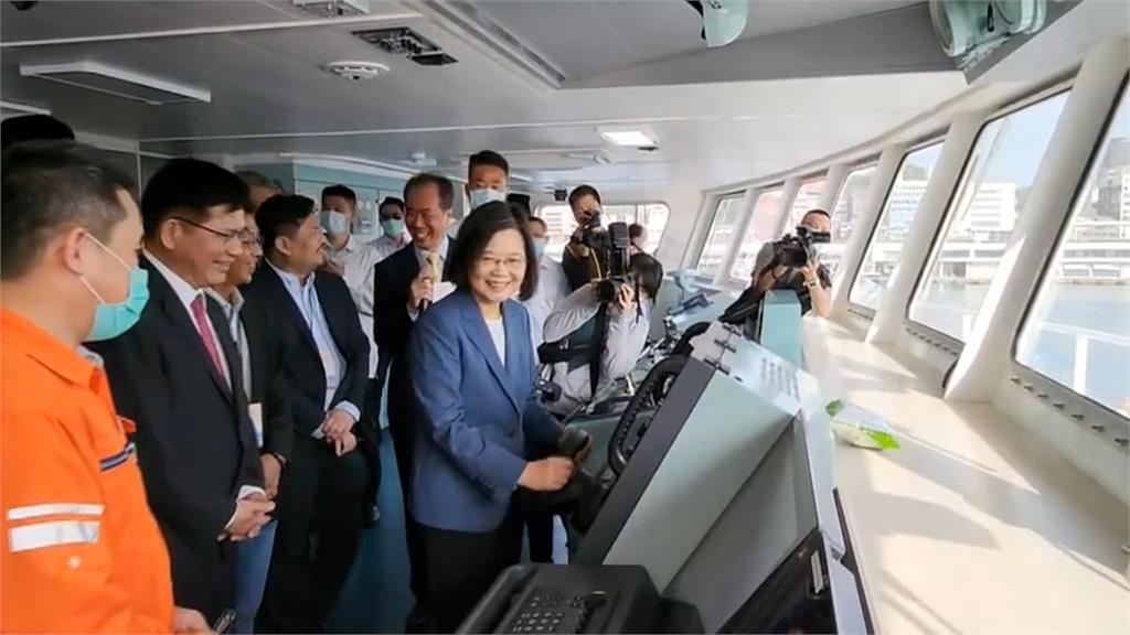 總統為「新台馬輪」首航揭幕　陳雪生許願要蓋「馬祖大橋」