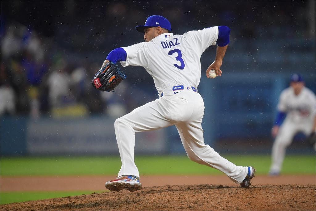 MLB(影)／熟悉的喇叭聲回來了！22億迪亞茲傷癒復出　道奇牛棚終於等到王牌
