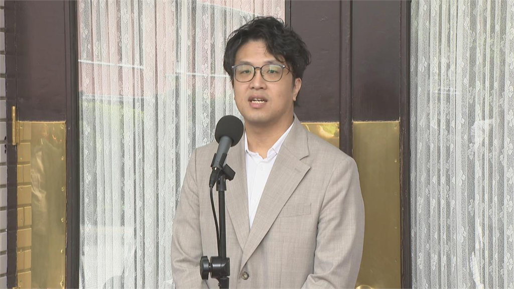 沈伯洋15年前超狂行為被挖出！遲到寫「2千字反省文」網一看全喊：慚愧政治中心／陳