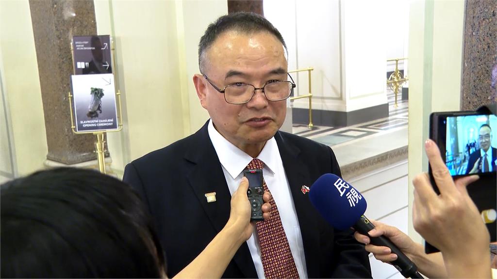 故宮捷克辦展中竟嗆「文化台獨」　陸委會舉文革歷史反嗆