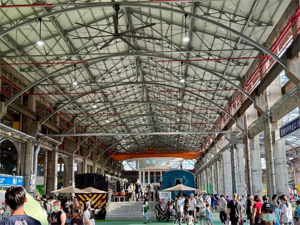 快新聞／台鐵機廠轉型！高雄親子遊樂園首日湧3萬人　粉專實測好評：親子活動重要基地