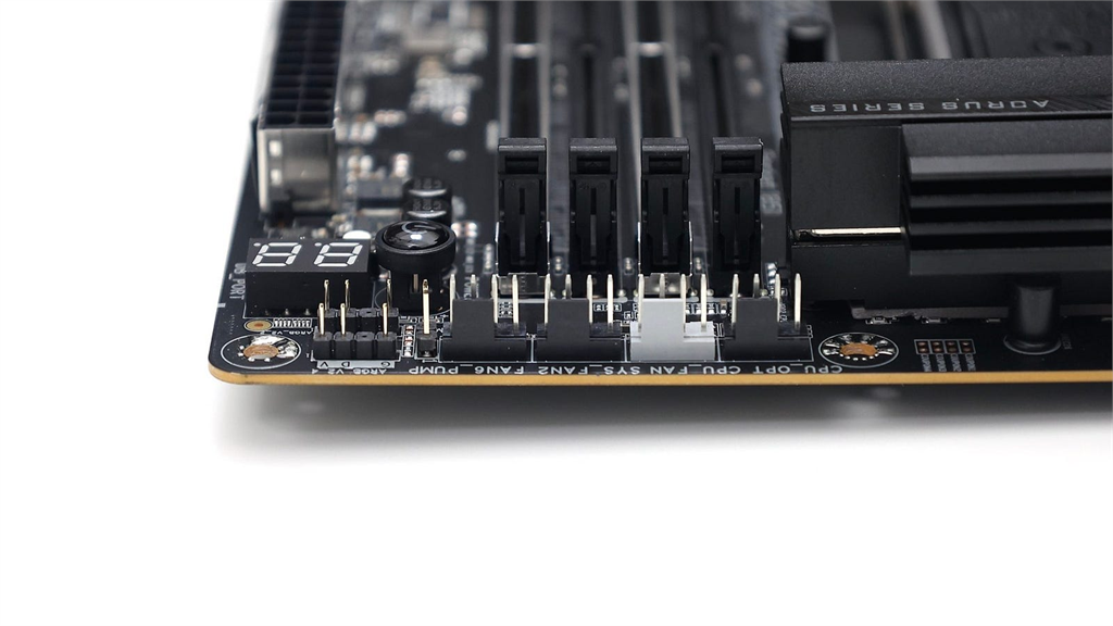 加入 Thunderbolt 了!GIGABYTE Z890 AORUS Master 補上 I/O 最後一塊拼圖