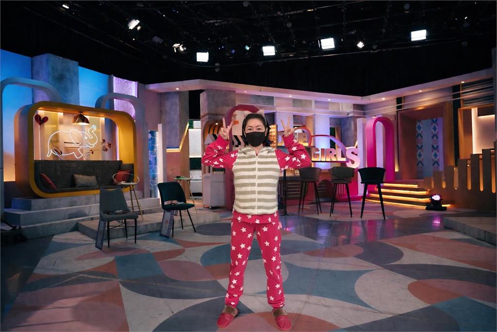 小S宣布將回歸《小姐不熙娣》！最新近照曝光…「全素顏入鏡」親吐178心聲  