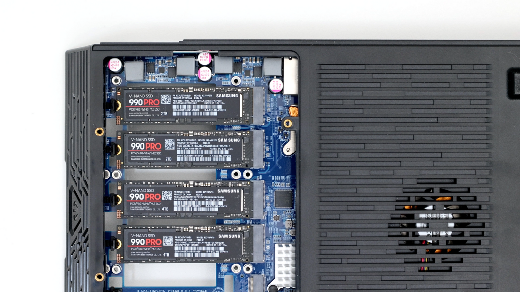 ASUSTOR FS68 系列依舊一支獨秀　12 支 M.2、雙 USB4、雙 10GbE、PCIe Gen4