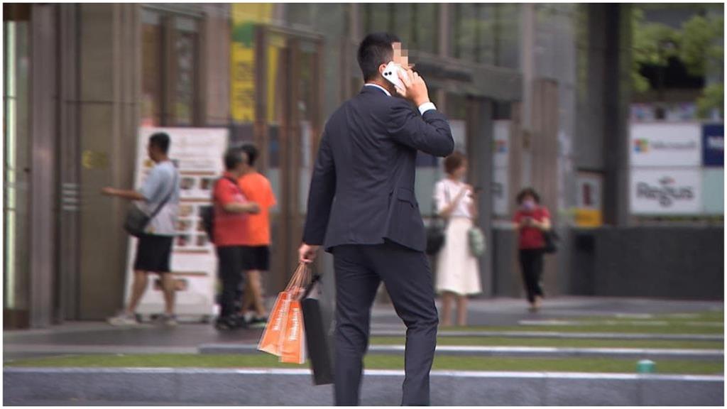 金融業OL領完年終想走人「1原因」猶豫了！好奇「最穩離職時機」網給建議