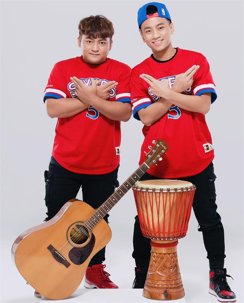 11/27國北教大130年校慶點燈祈福 簡文秀唱平安夜