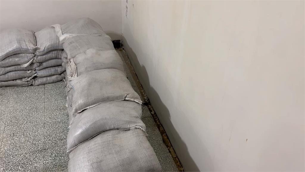 基隆邊坡土石流 地主拖1個月不處理! 住戶排不了污水 沒瓦斯煮飯