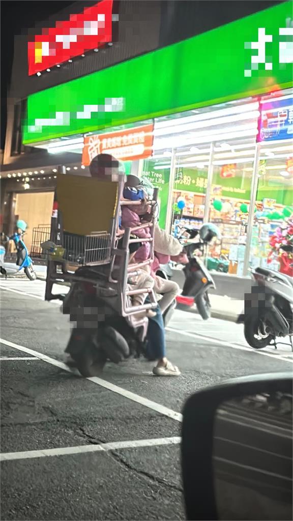 台南驚見「危險4貼」女騎士1打3!「超狂疊疊樂」畫面曝…警方:已違法