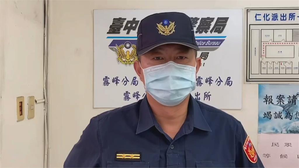 誰家的小豬在路上趴趴走? 警挨家挨戶找嘸飼主暫當保母