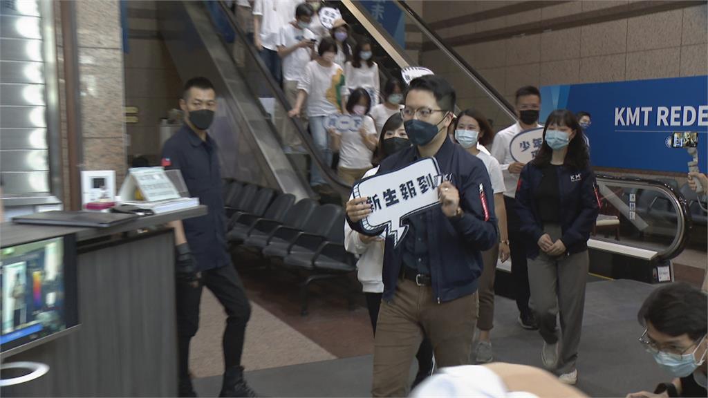 徐欣瑩大陣仗回黨選竹市？ 朱保證：不為選舉
