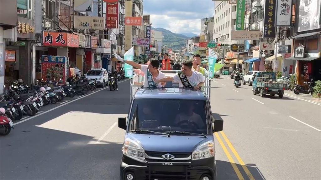 力拚翻轉南投！温世政車掃拜票　深入埔里大街小巷