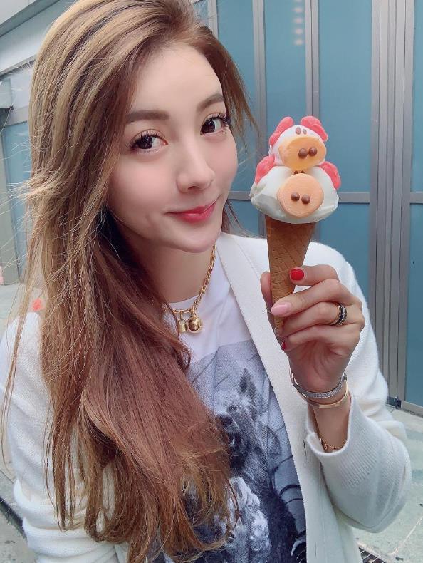 昔捲「李宗瑞案」消失螢光幕多年！42歲吳亞馨近況曝光「低調當媽2年」全網震驚