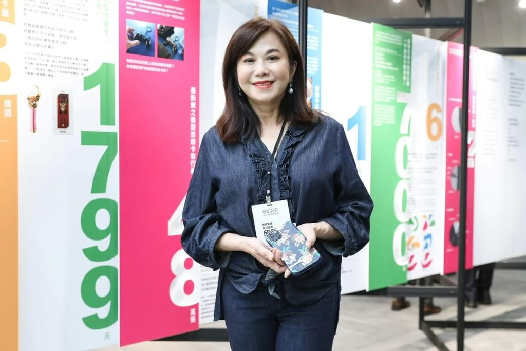快新聞／「柯文哲遭判17年關鍵人」邱佩琳竟上凱道喊加油　創黨元老直呼：我的天！