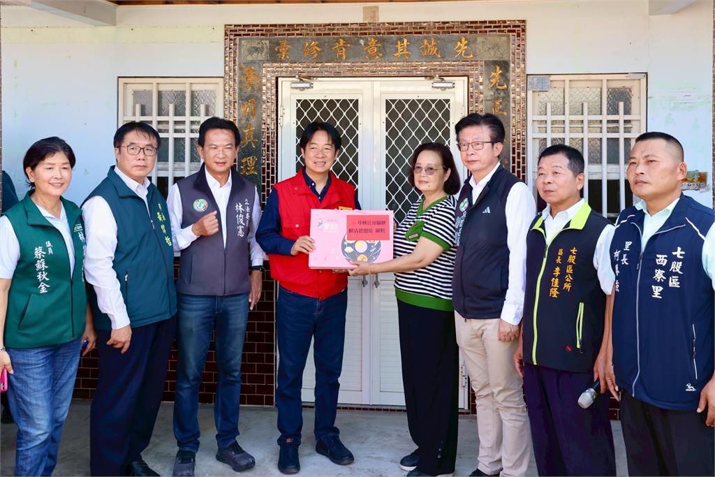 快新聞/黃偉哲陪同!盼加速災區重建 賴清德親赴七股督導修繕進度