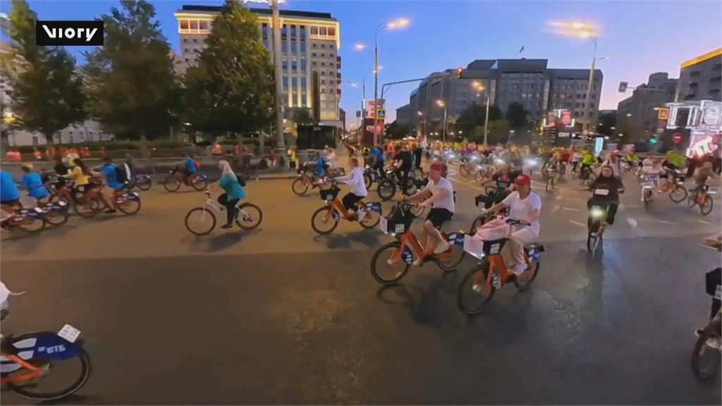 莫斯科夏季夜間活動　籃球賽、夜騎單車讓市民免費參與