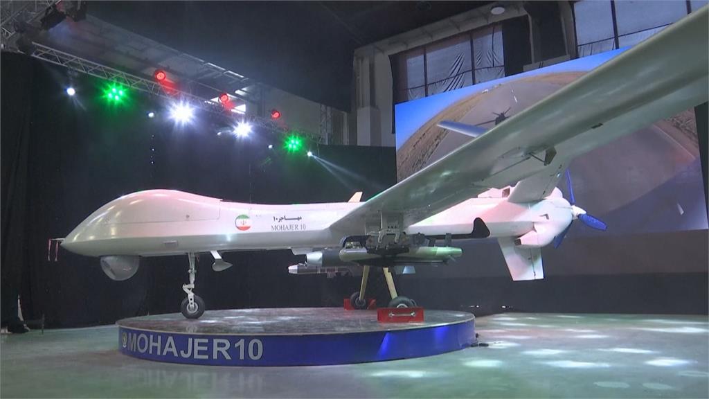 伊朗軍工業日秀肌肉　發表新無人機「遷徙者-10」