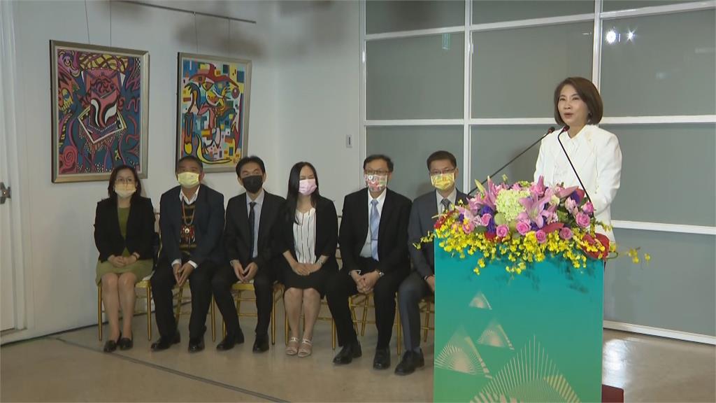 小內閣團隊異動幅度小　周春米：「無縫接軌」即刻上手為原則
