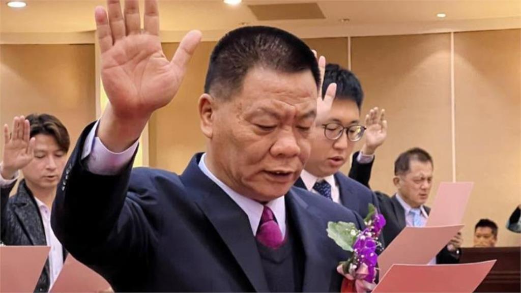 謝典霖父子涉賄選遭羈押！昔喊「搞不懂許原龍想幹嘛」網：現在搞清楚了嗎？