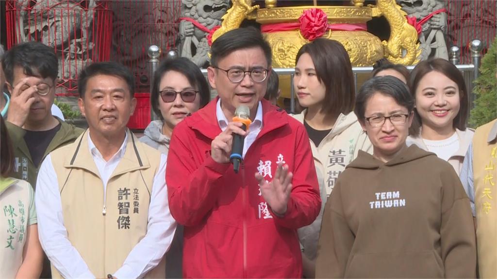 快新聞/蕭美琴來了!赴高雄鳳山代天宮參拜喊:希望人民能夠團結一致