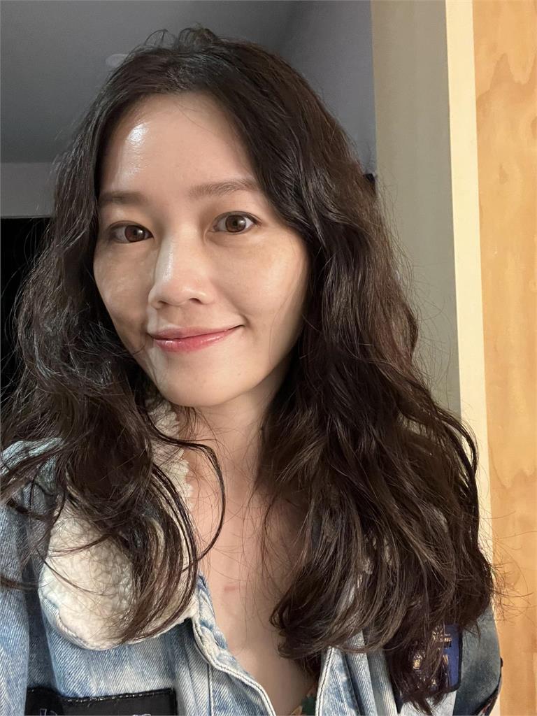 坦言曾經「物化自己」!美女醫師突曬泡澡辣照 粉絲狂讚:太犯規了