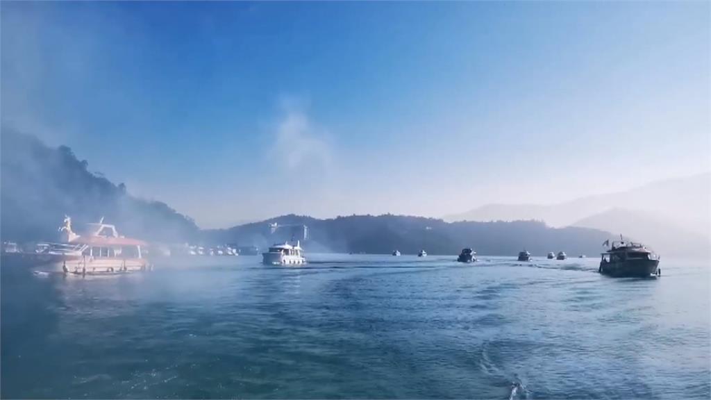 伊達邵媽祖水陸遶境 搭遊艇日月潭環湖出巡