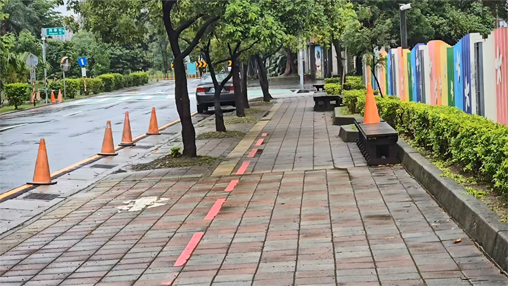 快新聞／新竹校園旁驚見持刀男！嚇壞學生、家長　警方逮人送辦：已請社會處介入