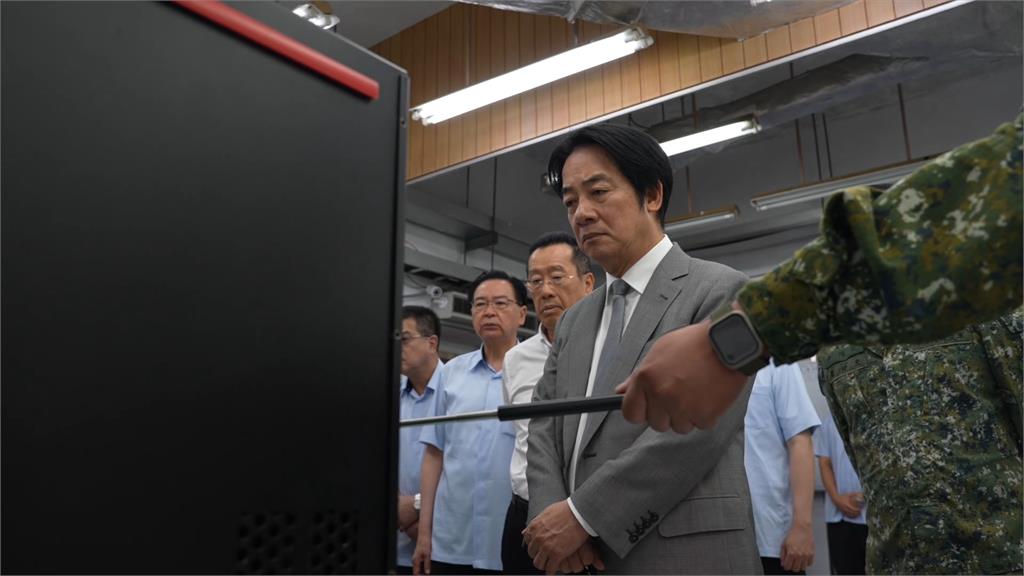 賴總統端午節視導關渡指揮部　感謝國軍戮力戰訓本務